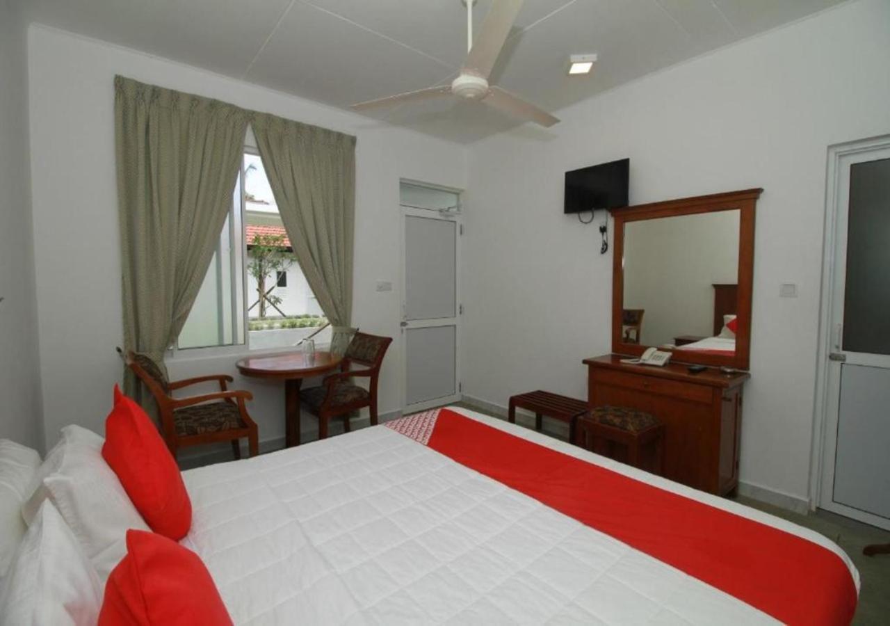 Garden Beach Hotel Kalutara Dış mekan fotoğraf