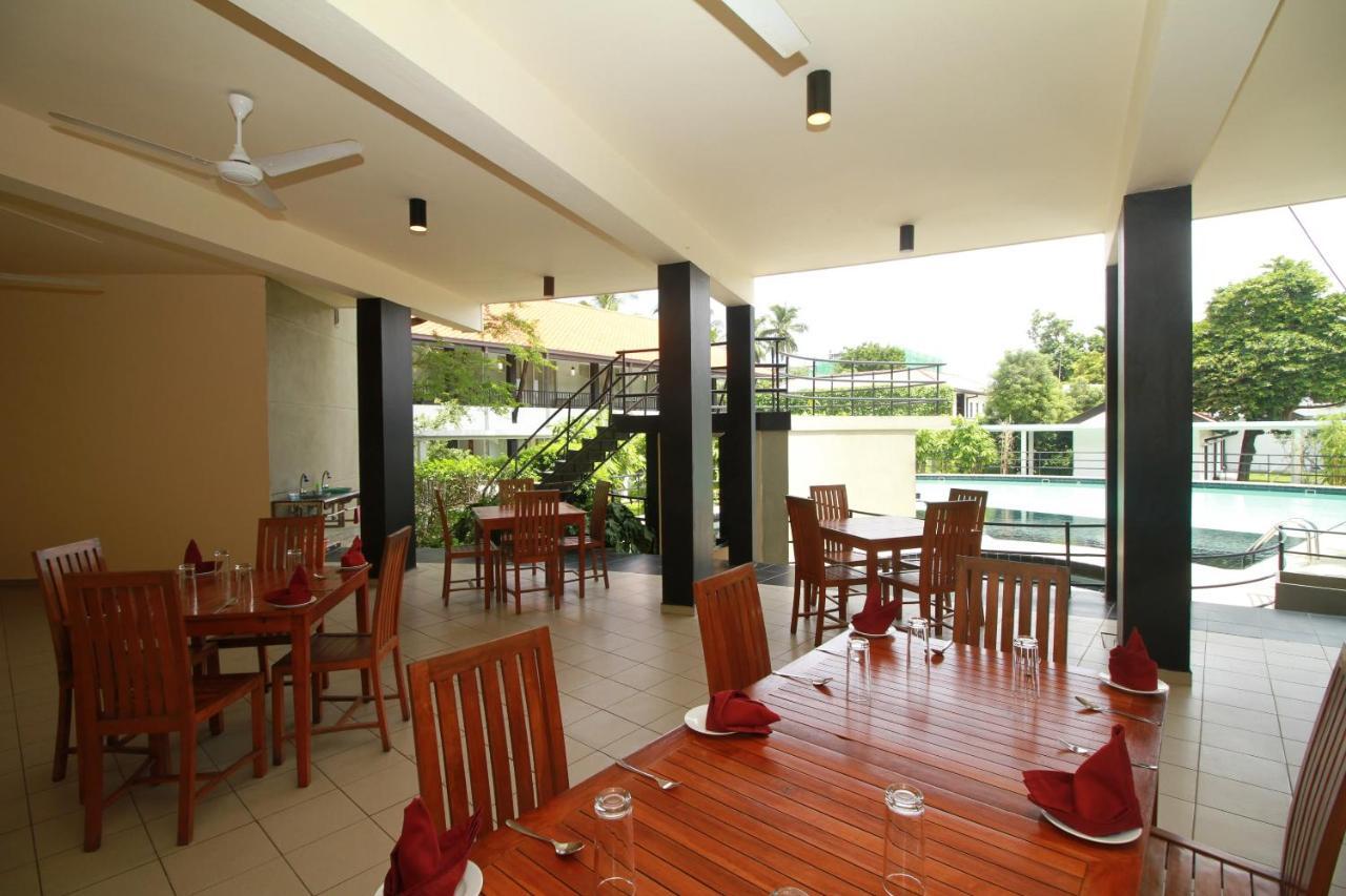 Garden Beach Hotel Kalutara Dış mekan fotoğraf